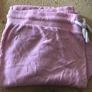1XL pink sweats